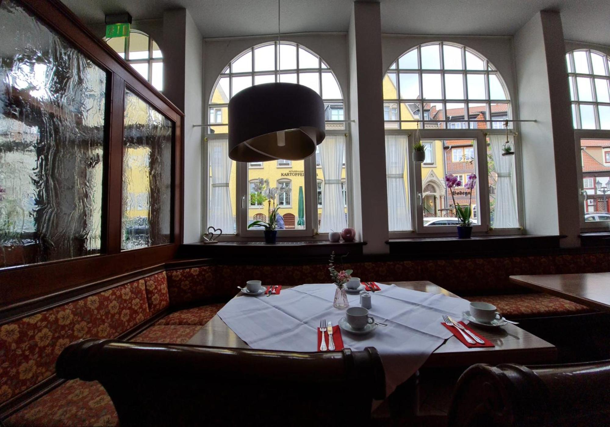 Hotel Garni Zur Post Wernigerode Bagian luar foto