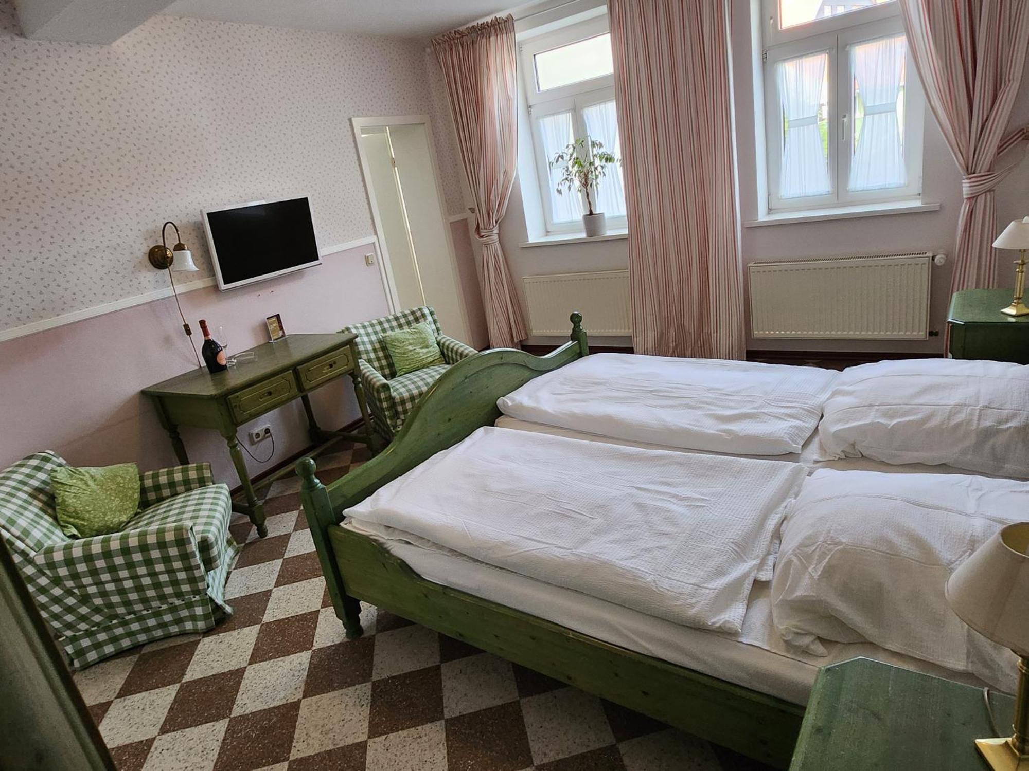 Hotel Garni Zur Post Wernigerode Bagian luar foto
