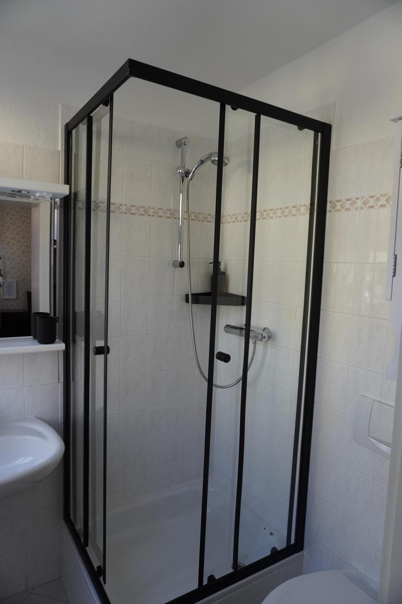 Hotel Garni Zur Post Wernigerode Bagian luar foto
