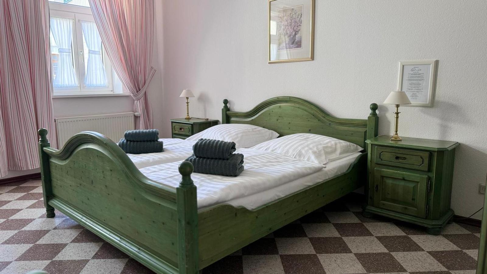 Hotel Garni Zur Post Wernigerode Bagian luar foto
