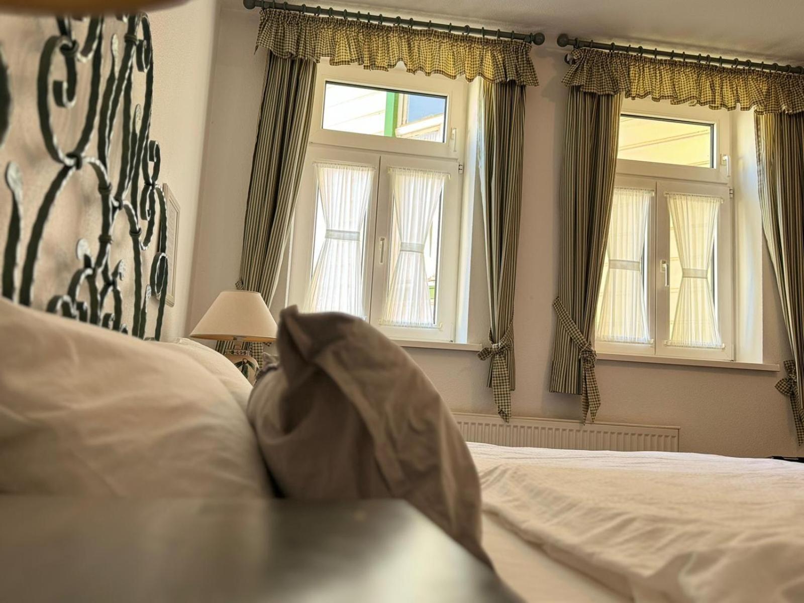 Hotel Garni Zur Post Wernigerode Bagian luar foto