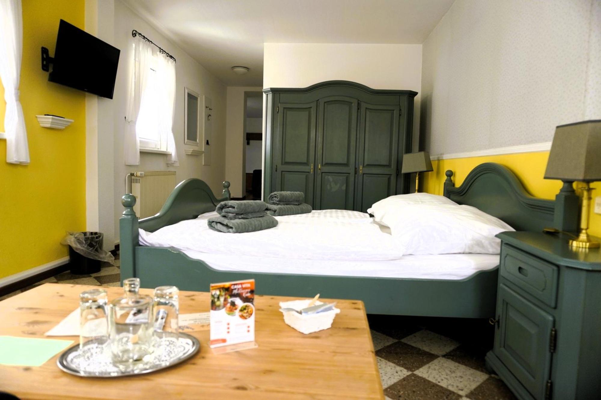 Hotel Garni Zur Post Wernigerode Bagian luar foto