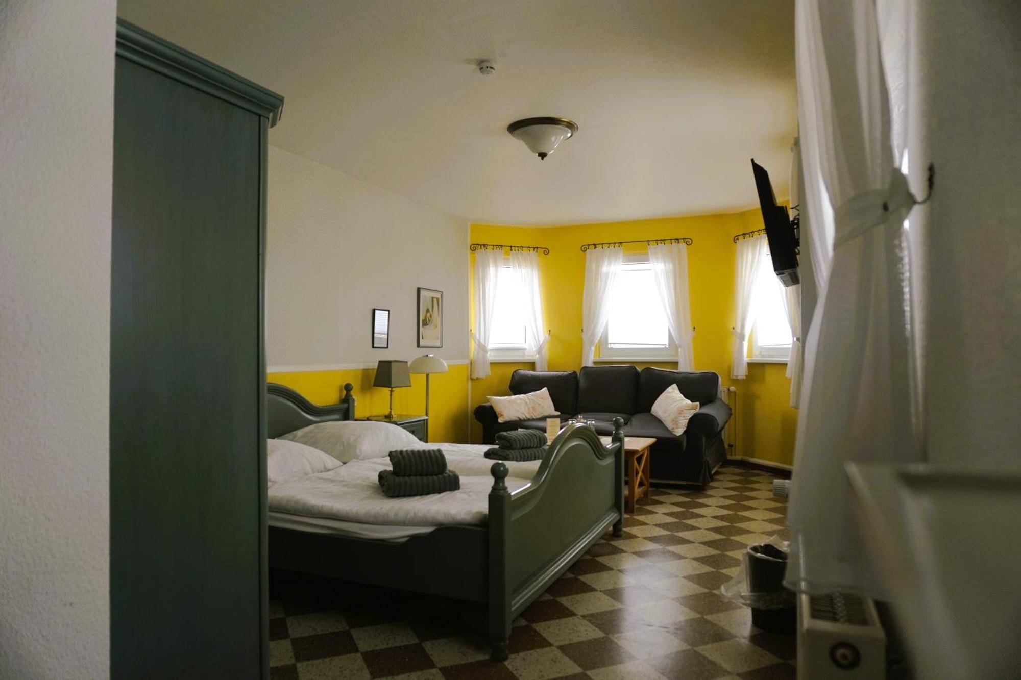 Hotel Garni Zur Post Wernigerode Bagian luar foto
