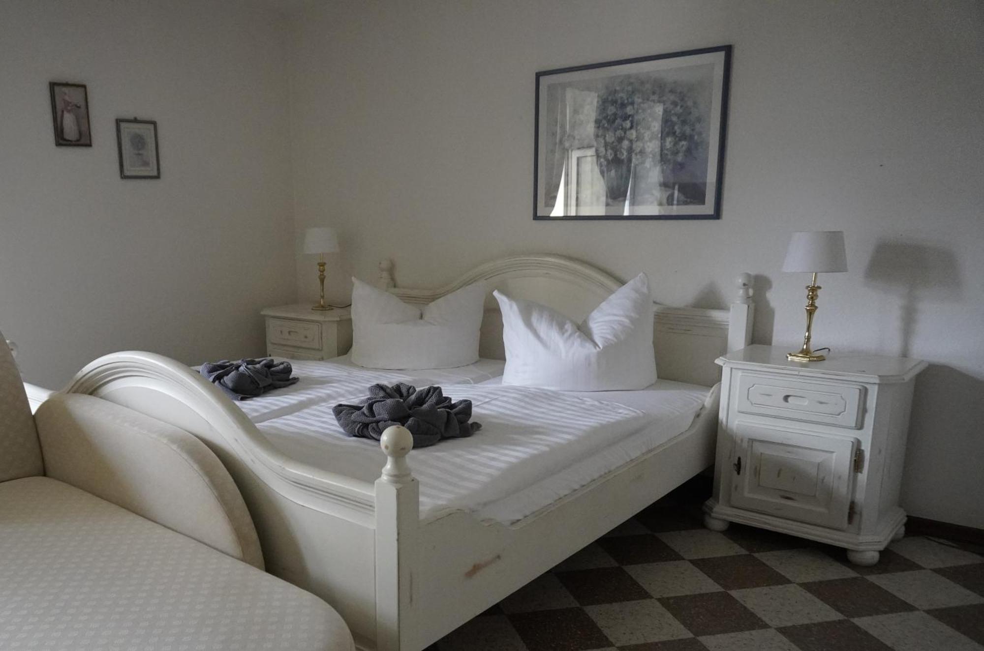 Hotel Garni Zur Post Wernigerode Bagian luar foto