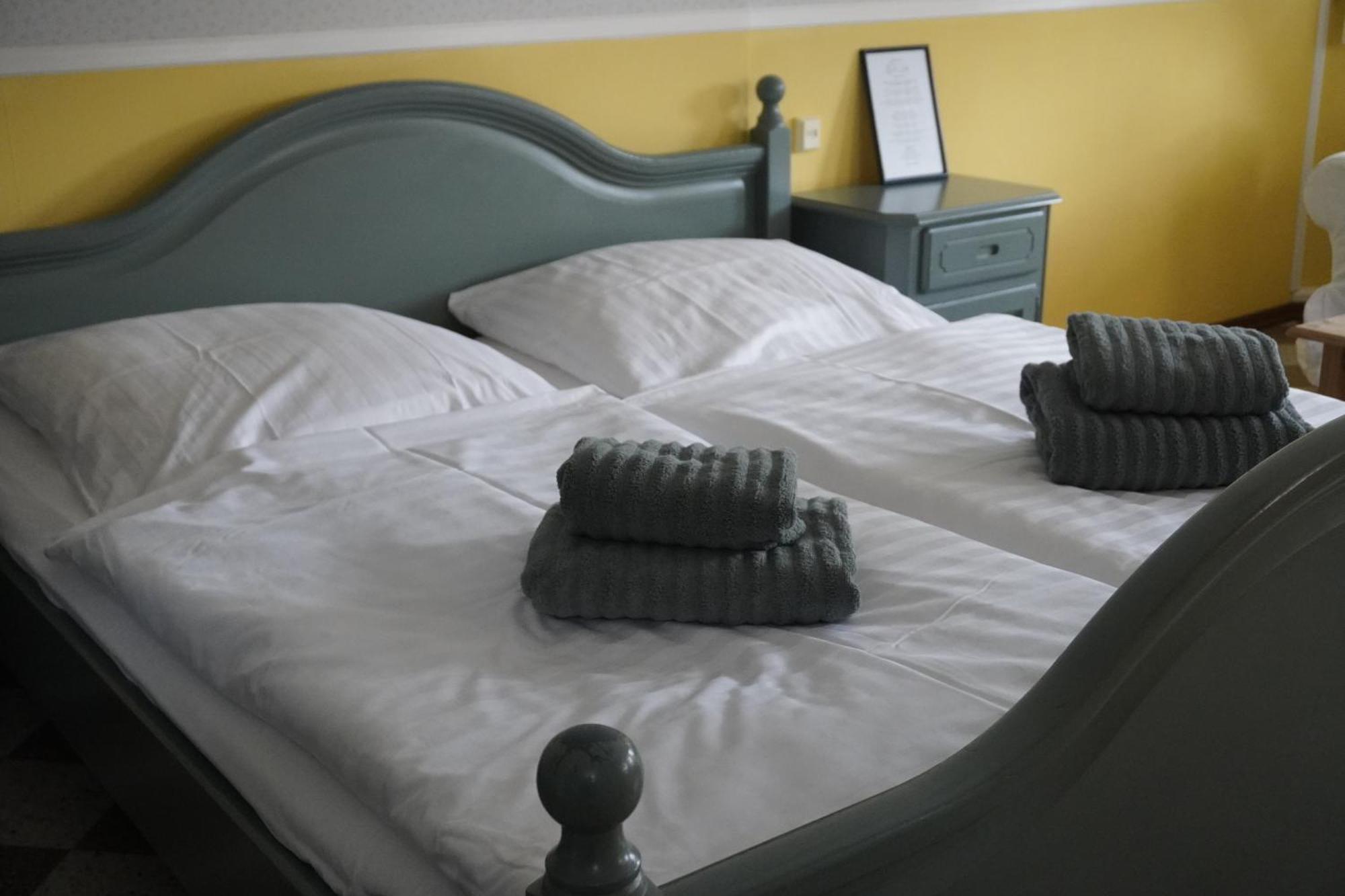 Hotel Garni Zur Post Wernigerode Bagian luar foto