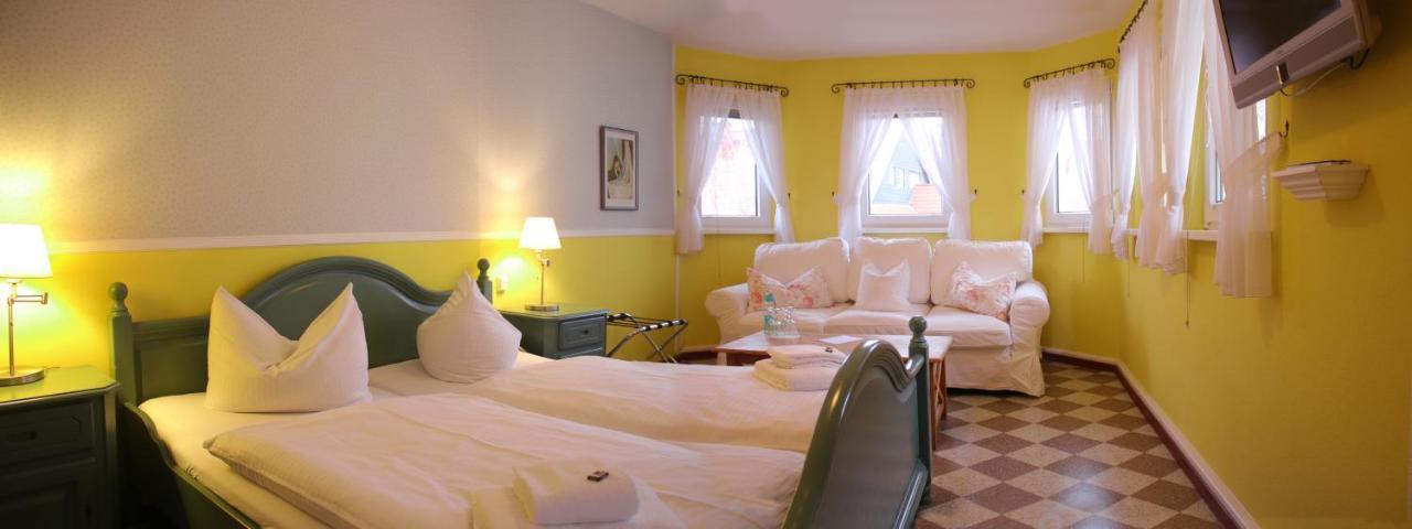 Hotel Garni Zur Post Wernigerode Bagian luar foto